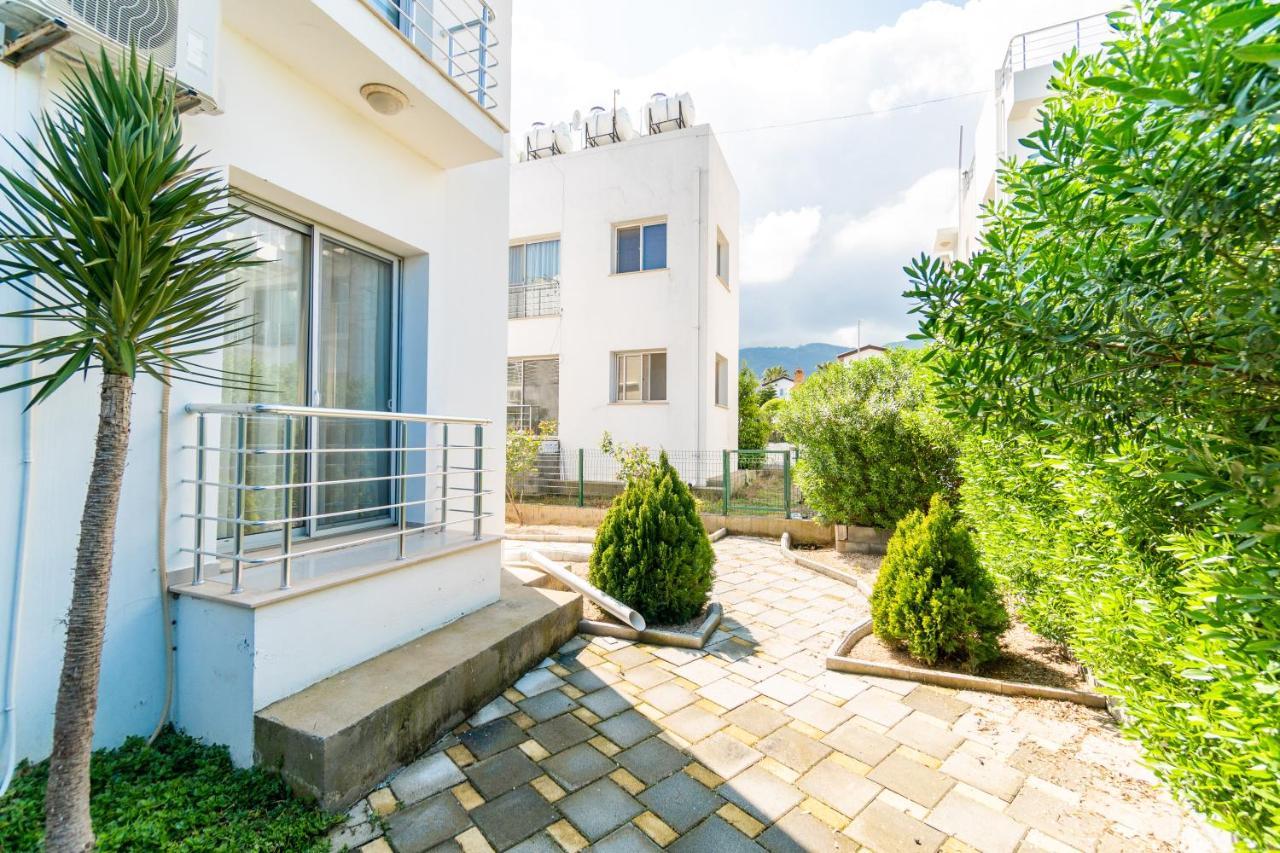 Beautiful & Quiet Two-Bedroom Apartment With Private Garden Lukomorye C1 Kyrenia  Exterior foto