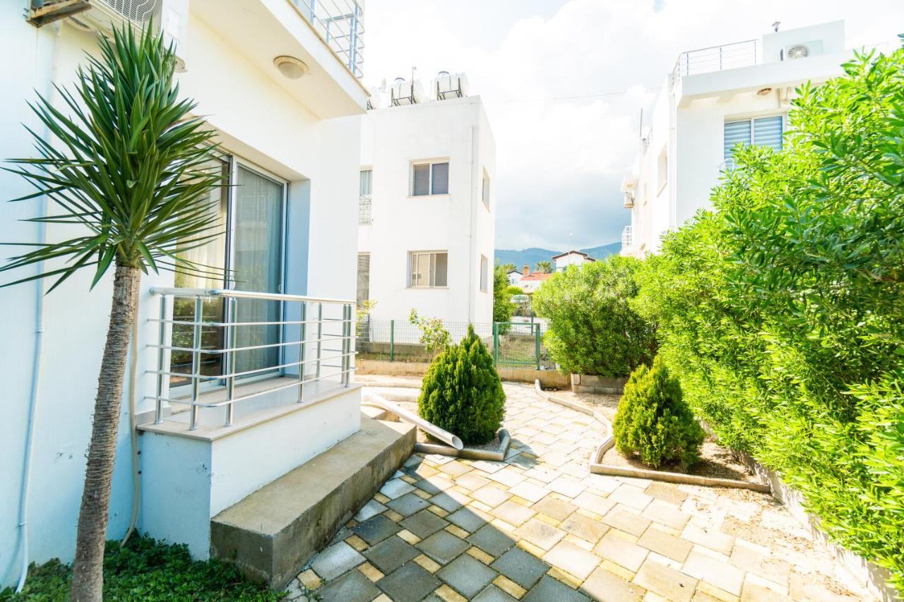 Beautiful & Quiet Two-Bedroom Apartment With Private Garden Lukomorye C1 Kyrenia  Exterior foto